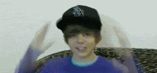 bieber-hair-flip-o.gif image by NatalyBieberxo